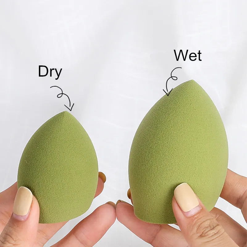 Makeup sponge blender